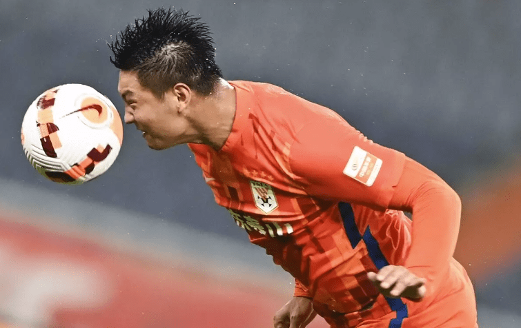 锦标赛巅峰对决!岭南火箭队读秒绝平徽州赤兔队,足球赛场再起波澜;反击锐度十足的简单介绍 锦标赛巅峰对决!岭南火箭队读秒绝平徽州赤兔队,足球赛场再起波澜;反击锐度十足的简单介绍