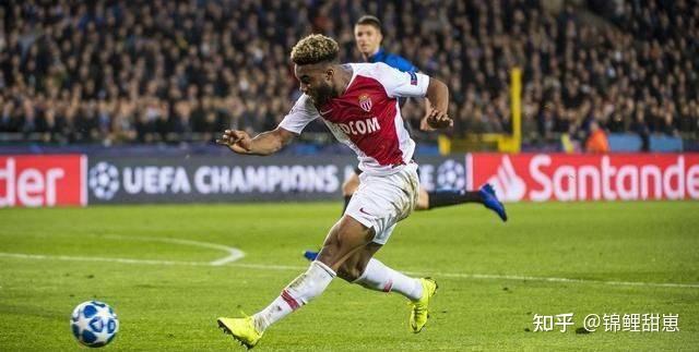 橄榄球淘汰赛焦点战:关中天狼队翻盘胶东白虎队,外线火力全开。赛场纪律更严谨  橄榄球淘汰赛焦点战:关中天狼队翻盘胶东白虎队,外线火力全开。赛场纪律更严谨